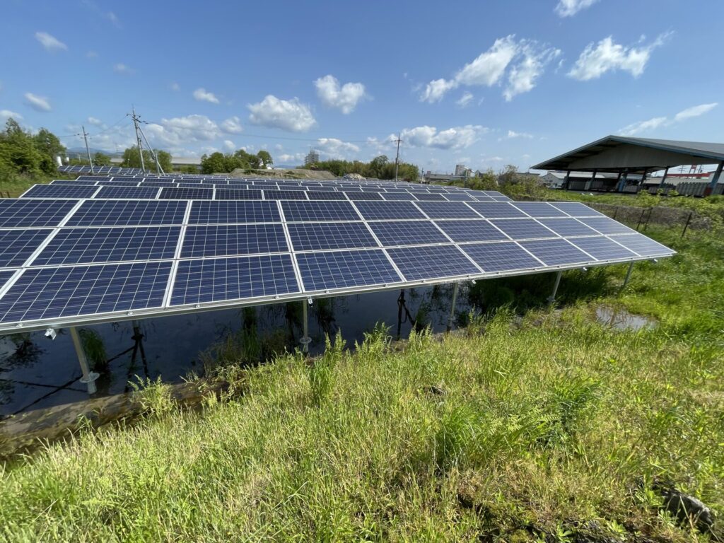 滋賀県高島市太陽光発電所2区画除草作業