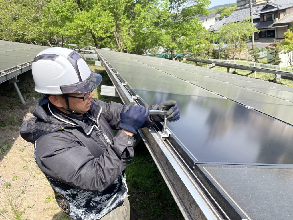 三重県津市ソーラー故障モジュール交換