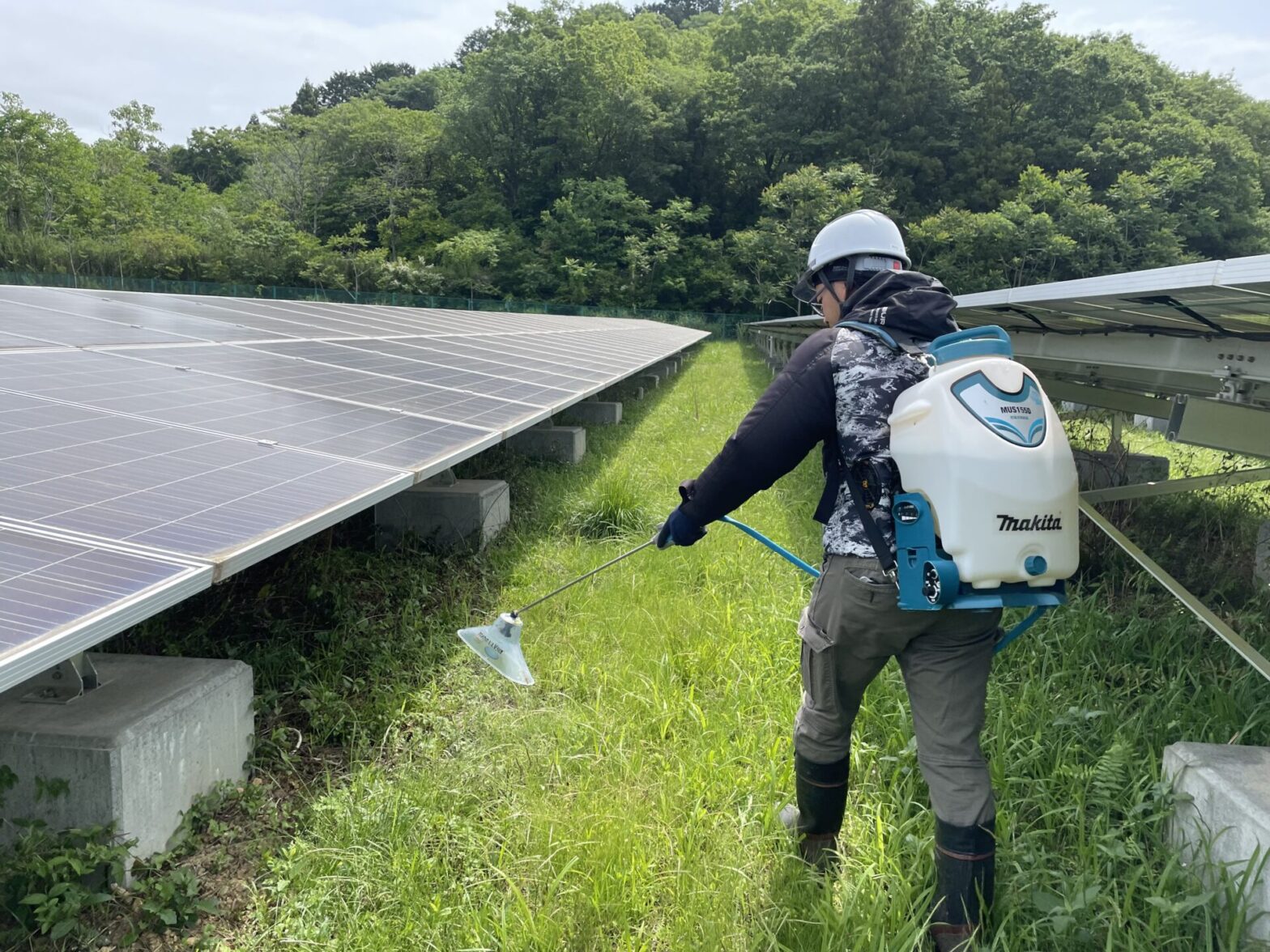 三重県松阪市メガソーラー年間除草管理